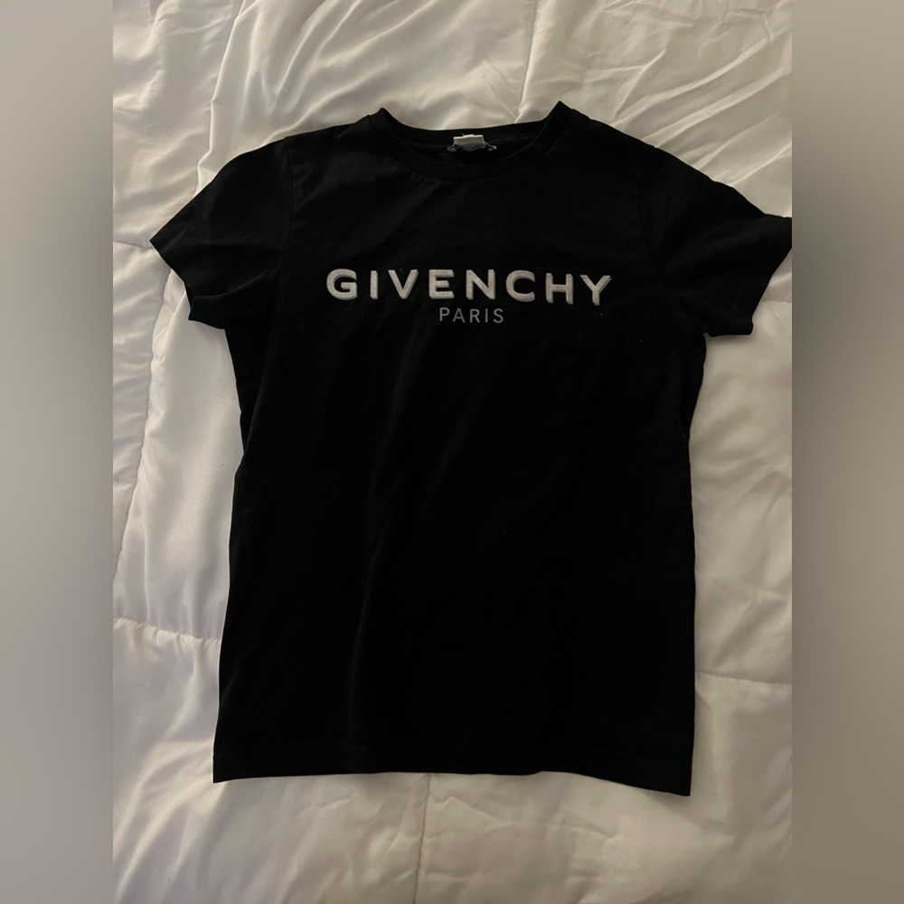 Givenchy tshirt